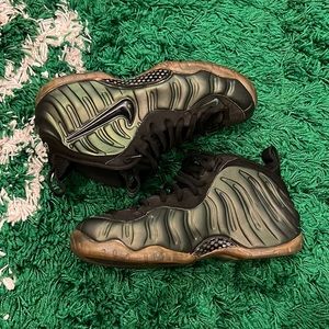 NIKE Foamposite Pine Green